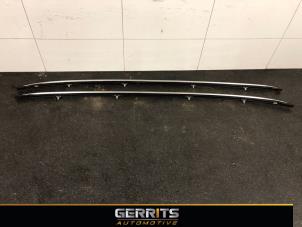 Used Roof rail kit Ford Focus 3 Wagon 1.0 Ti-VCT EcoBoost 12V 125 Price € 274,98 Margin scheme offered by Gerrits Automotive