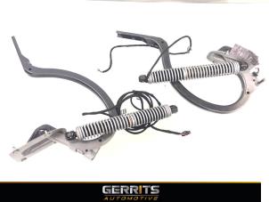 Używane Zestaw amortyzatorów gazowych tylnej klapy BMW 5 serie (F10) 520d 16V Cena € 219,98 Procedura marży oferowane przez Gerrits Automotive