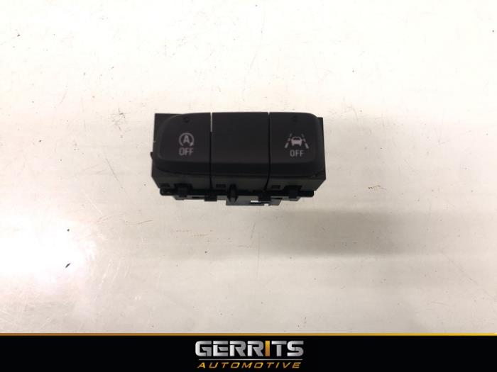Start/stop switch from a Opel Corsa F (UB/UH/UP) 1.2 Turbo 12V 100 2020