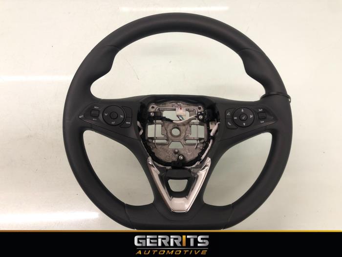 Używane Kierownica Opel Corsa F (UB/UH/UP) 1.2 Turbo 12V 100 Cena € 164,98 Procedura marży oferowane przez Gerrits Automotive BV