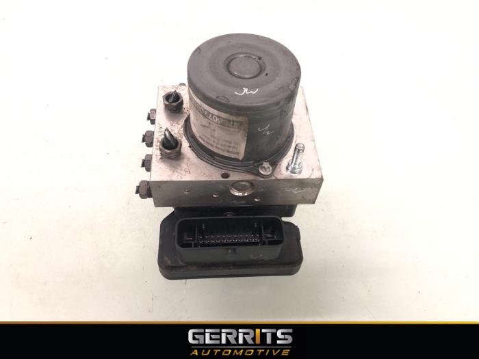 Usagé Bloc ABS Renault Master III (EV/HV/UV/VA/VB/VD/VF/VG/VJ) 2.3 dCi 150 16V FWD Prix € 423,49 Prix TTC proposé par Gerrits Automotive BV