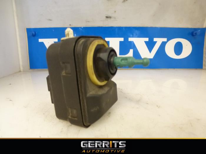 Używane Silnik reflektora Volvo V70 (SW) 2.4 20V 170 Cena € 19,99 Procedura marży oferowane przez Gerrits Automotive BV