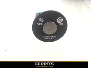 Używane Przelacznik poduszki powietrznej Kia Picanto (JA) 1.0 T-GDI 12V Cena € 19,99 Procedura marży oferowane przez Gerrits Automotive