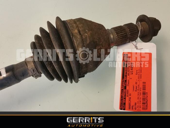 Front drive shaft, left from a Opel Vectra C GTS 2.2 16V 2003