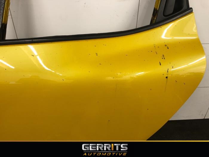 Portière 4portes arrière gauche d'un Renault Clio IV (5R) 1.6 Turbo 16V RS 220 EDC Trophy 2016