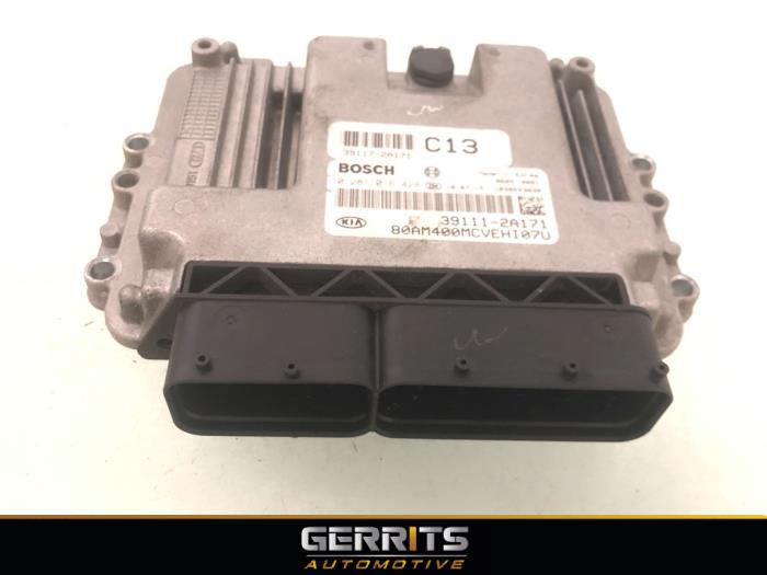 Used Engine management computer Kia Soul I (AM) 1.6 CRDi 16V Price € 399,99 Margin scheme offered by Gerrits Automotive BV