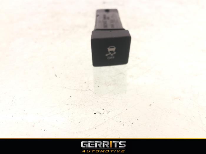 Usados Interruptor ESP Kia Soul I (AM) 1.6 CRDi 16V Precio € 19,99 Norma de margen ofrecido por Gerrits Automotive BV
