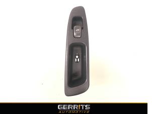Used Electric window switch Volvo S40 (VS) 1.8 16V Price € 19,99 Margin scheme offered by Gerrits Automotive