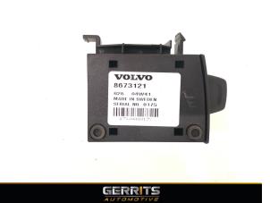 Usados Titular de la tarjeta SIM Volvo V50 (MW) 2.4i 20V Precio € 19,99 Norma de margen ofrecido por Gerrits Automotive