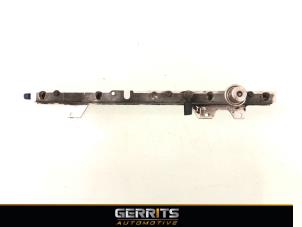 Used Fuel injector nozzle Volvo V70 (SW) 2.4 20V 140 Price € 34,99 Margin scheme offered by Gerrits Automotive