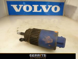 Usagé Pompe lave-glace avant Volvo V40 (VW) 1.9 D Prix € 19,99 Règlement à la marge proposé par Gerrits Automotive