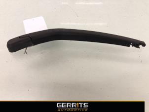 Used Rear wiper arm Hyundai i20 1.2i 16V Price € 19,99 Margin scheme offered by Gerrits Automotive