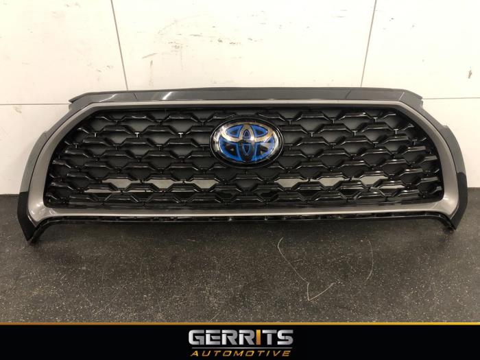Begagnade Grill Toyota Corolla Cross 2.0 VVT-i 16V Hybrid 200 Pris € 499,99 Marginaltabell erbjuds av Gerrits Automotive BV
