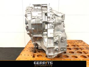 Getriebe van een Toyota Corolla Cross 2.0 VVT-i 16V Hybrid 200 2022