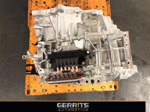 Getriebe van een Toyota Corolla Cross 2.0 VVT-i 16V Hybrid 200 2022