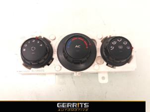 Used Heater control panel Opel Movano 2.3 CDTi 16V FWD Price € 42,34 Inclusive VAT offered by Gerrits Automotive