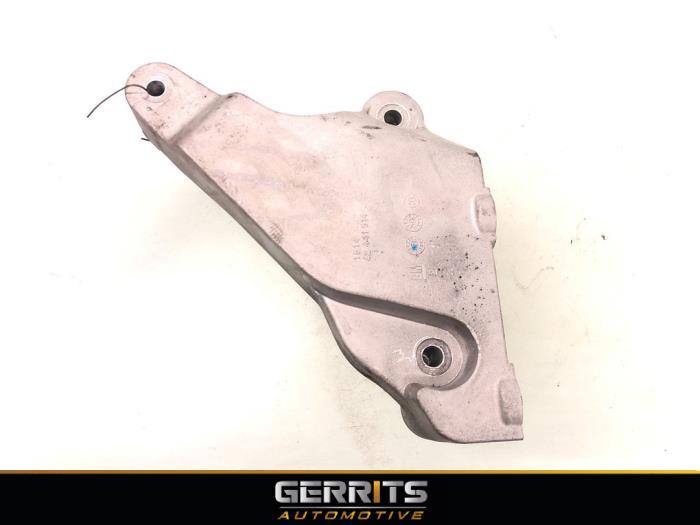 Used Engine mount Opel Karl 1.0 12V Price € 24,99 Margin scheme offered by Gerrits Automotive BV