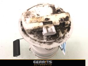 Used Electric fuel pump Renault Clio III (BR/CR) 1.6 16V Price € 19,99 Margin scheme offered by Gerrits Automotive