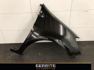 Used Front wing, right Renault Clio III (BR/CR) 1.6 16V Price € 49,99 Margin scheme offered by Gerrits Automotive