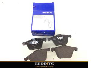 Gebrauchte Bremsklotz vorne Volvo XC90 I 3.2 24V Preis € 69,99 Margenregelung angeboten von Gerrits Automotive
