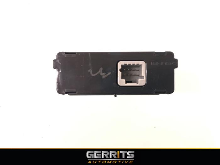 Zlacze AUX/USB z Renault Megane IV Estate (RFBK) 1.3 TCE 160 16V 2021