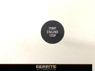Usados Interruptores Start/Stop Renault Megane IV Estate (RFBK) 1.3 TCE 160 16V Precio € 19,99 Norma de margen ofrecido por Gerrits Automotive