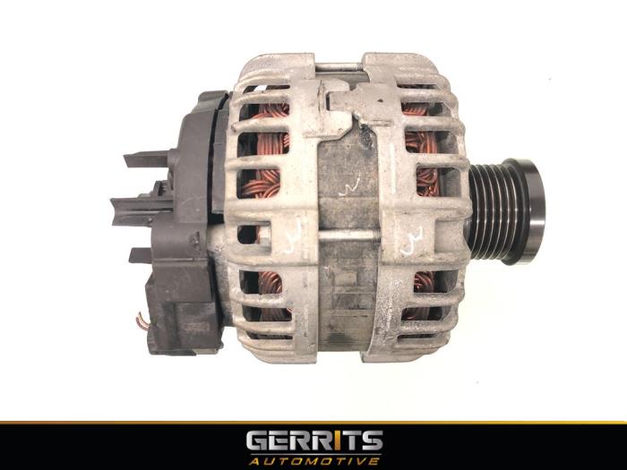 Begagnade Dynamo Renault Megane IV Estate (RFBK) 1.3 TCE 160 16V Pris € 99,99 Marginaltabell erbjuds av Gerrits Automotive BV
