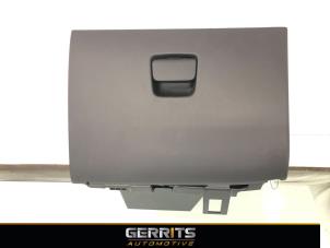 Usados Guantera Citroen C3 Aircross (2C/2R) 1.2 e-THP PureTech 110 Precio € 74,99 Norma de margen ofrecido por Gerrits Automotive