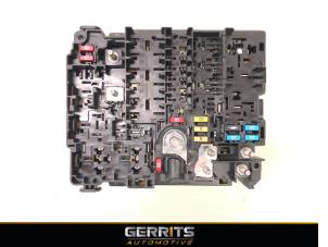 Used Fuse box Citroen C3 Aircross (2C/2R) 1.2 e-THP PureTech 110 Price € 99,99 Margin scheme offered by Gerrits Automotive