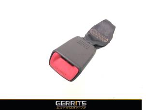 Used Rear seatbelt buckle, left Toyota Aygo (B10) 1.0 12V VVT-i Price € 19,99 Margin scheme offered by Gerrits Automotive