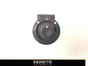 Used Mirror switch Renault Kangoo Express (FW) 1.5 dCi 90 FAP Price € 24,19 Inclusive VAT offered by Gerrits Automotive