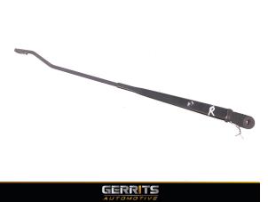 Used Front wiper arm Renault Kangoo Express (FW) 1.5 dCi 90 FAP Price € 24,19 Inclusive VAT offered by Gerrits Automotive