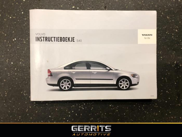 Używane Instrukcja Volvo S40 (MS) 2.4 D5 20V Cena € 19,99 Procedura marży oferowane przez Gerrits Automotive BV