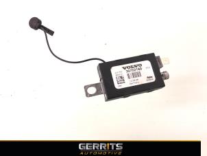 Begagnade Antennförstärkare Volvo C30 (EK/MK) 1.8 16V Pris € 24,99 Marginaltabell erbjuds av Gerrits Automotive BV