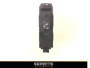 Used Electric window switch Volvo V70 (SW) 2.4 20V 140 Price € 29,00 Margin scheme offered by Gerrits Automotive