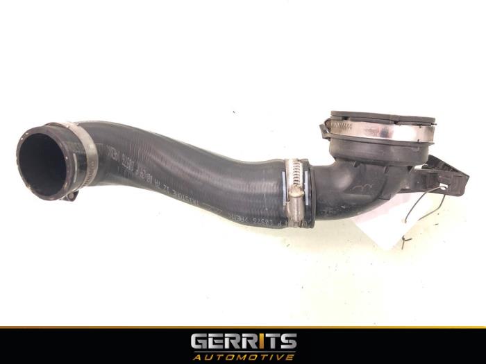Gebrauchte Intercooler Schlauch Peugeot 5008 II (M4/MC/MJ/MR) 1.6 THP 165 Preis € 34,99 Margenregelung angeboten von Gerrits Automotive BV