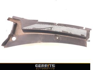 Used Cowl top grille Peugeot 5008 II (M4/MC/MJ/MR) 1.6 THP 16V Price € 39,99 Margin scheme offered by Gerrits Automotive