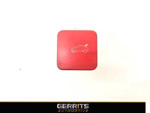 Used Tailgate switch Peugeot 5008 II (M4/MC/MJ/MR) 1.6 THP 16V Price € 19,99 Margin scheme offered by Gerrits Automotive
