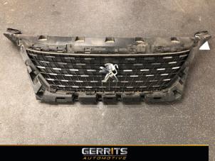 Used Grille Peugeot 5008 II (M4/MC/MJ/MR) 1.6 THP 16V Price € 149,99 Margin scheme offered by Gerrits Automotive