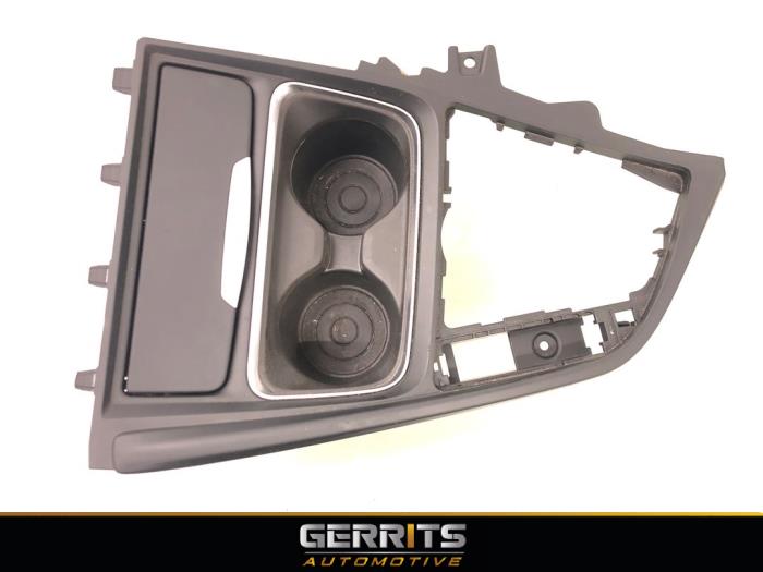 Begagnade Askkopp, fram BMW 4 serie (F33) 428i 2.0 Turbo 16V Pris € 49,99 Marginaltabell erbjuds av Gerrits Automotive BV