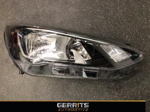 Used Headlight, right Ford Focus 4 1.0 Ti-VCT EcoBoost 12V 100 Price € 249,99 Margin scheme offered by Gerrits Automotive