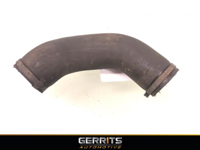 Usagé Tuyau intercooler Volvo S80 (AR/AS) 3.0 T6 24V AWD Prix € 39,99 Règlement à la marge proposé par Gerrits Automotive BV