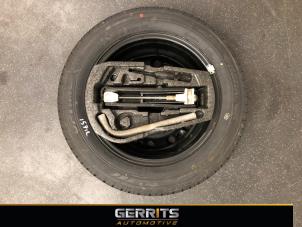 Used Jackkit + spare wheel Volkswagen Polo V (6R) 1.2 TSI Price € 124,99 Margin scheme offered by Gerrits Automotive