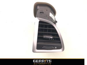 Usagé Grille aération tableau de bord Opel Astra J (PC6/PD6/PE6/PF6) 1.4 Turbo 16V Prix € 19,99 Règlement à la marge proposé par Gerrits Automotive