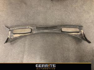 Begagnade Torpedgaller Ford Grand C-Max (DXA) 1.0 Ti-VCT EcoBoost 12V 125 Pris € 24,99 Marginaltabell erbjuds av Gerrits Automotive BV