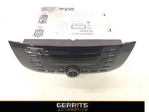 Gebrauchte Radio CD Spieler Fiat Grande Punto (199) 1.3 JTD Multijet 16V 85 Actual Preis € 39,99 Margenregelung angeboten von Gerrits Automotive