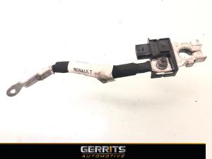 Used Battery sensor Renault Megane IV Estate (RFBK) 1.0 TCE Price € 49,99 Margin scheme offered by Gerrits Automotive