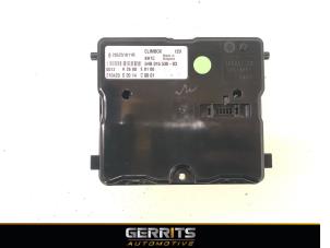 Used Module climatronic Renault Megane IV Estate (RFBK) 1.0 TCE Price € 99,99 Margin scheme offered by Gerrits Automotive
