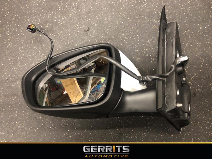 Wing mirror, left from a Renault Megane IV Estate (RFBK) 1.0 TCE 2021
