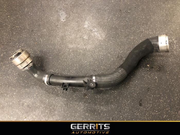 Gebrauchte Intercooler Rohr Renault Megane IV Estate (RFBK) 1.0 TCE Preis € 74,99 Margenregelung angeboten von Gerrits Automotive BV